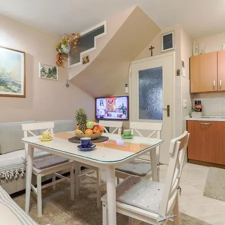 Apartment Center 3 Bedroom Vrsar