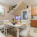 Apartment Center 3 Bedroom Vrsar