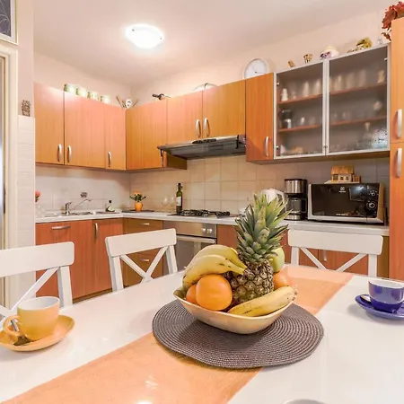 Center 3 Bedroom Apartmán Vrsar
