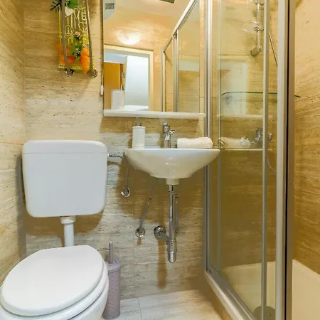Center 3 Bedroom Apartmán